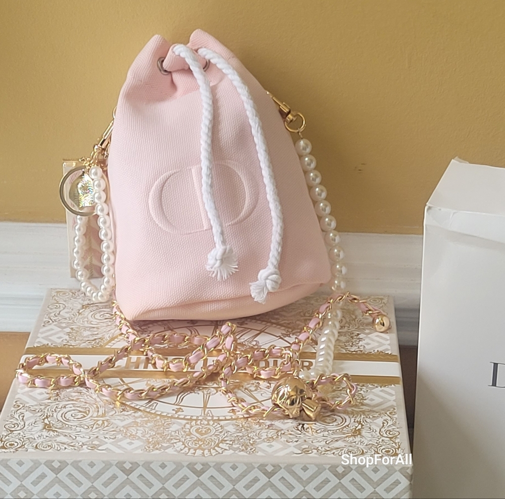 Dior - Picture 12 of 16